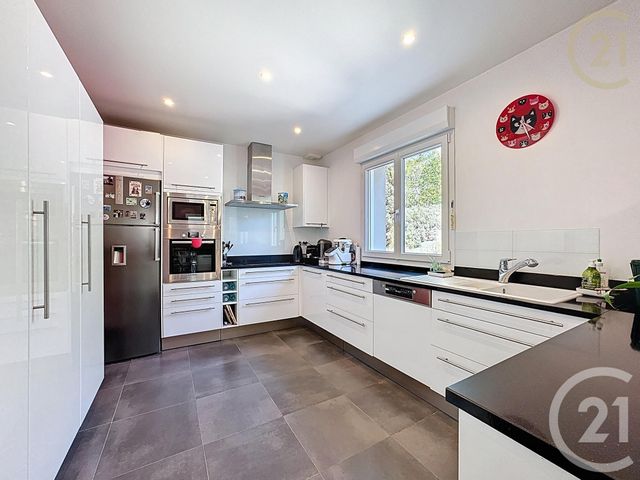 maison à vendre - 9 pièces - 200.0 m2 - ST SAUVEUR SUR ECOLE - 77 - ILE-DE-FRANCE - Century 21 Agence Chaumette