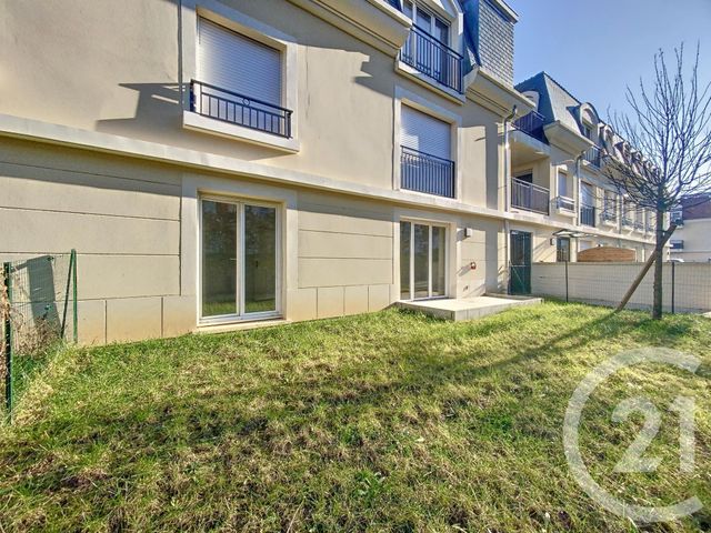 Appartement F2 à vendre - 2 pièces - 41.81 m2 - ST FARGEAU PONTHIERRY - 77 - ILE-DE-FRANCE - Century 21 Agence Chaumette