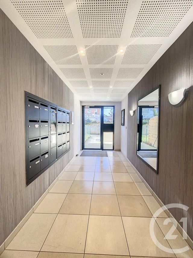 Appartement F2 à vendre - 2 pièces - 41.81 m2 - ST FARGEAU PONTHIERRY - 77 - ILE-DE-FRANCE - Century 21 Agence Chaumette