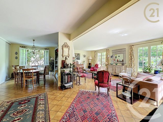 maison à vendre - 8 pièces - 199.6 m2 - ST FARGEAU PONTHIERRY - 77 - ILE-DE-FRANCE - Century 21 Agence Chaumette