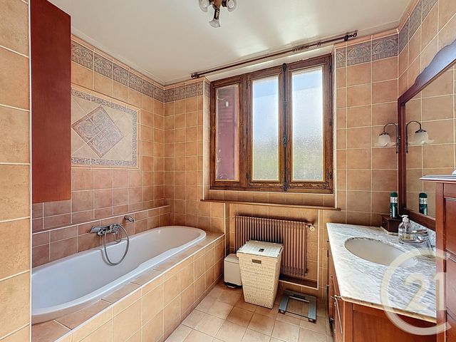 Afficher la photo en grand maison à vendre - 7 pièces - 220.94 m2 - ST FARGEAU PONTHIERRY - 77 - ILE-DE-FRANCE - Century 21 Agence Chaumette