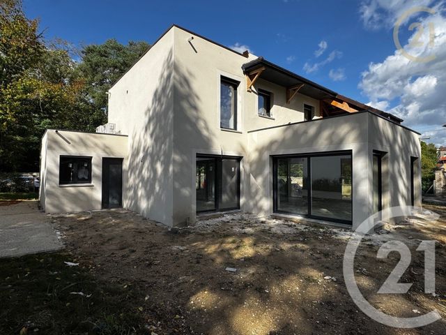 maison à vendre - 6 pièces - 180.3 m2 - PRINGY - 77 - ILE-DE-FRANCE - Century 21 Agence Chaumette
