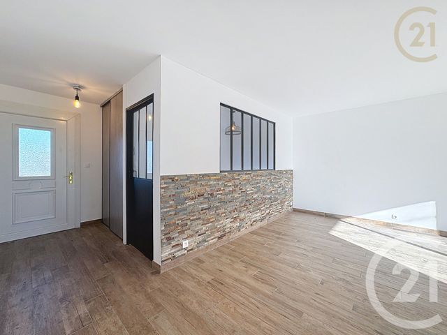 maison à vendre - 5 pièces - 93.81 m2 - ST SAUVEUR SUR ECOLE - 77 - ILE-DE-FRANCE - Century 21 Agence Chaumette