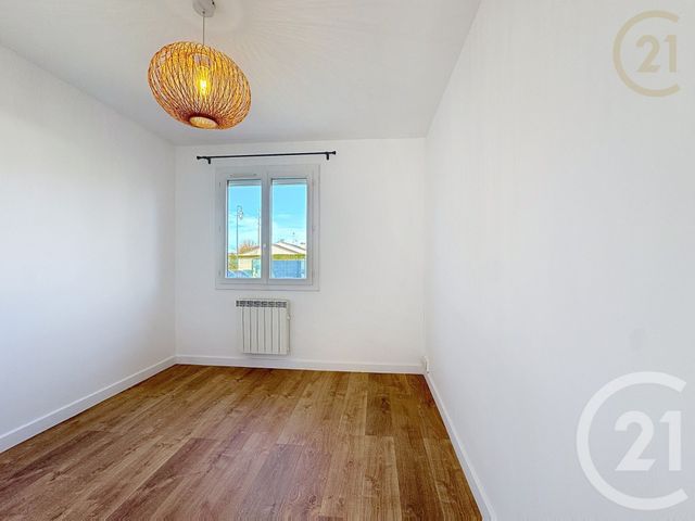 maison à vendre - 5 pièces - 93.81 m2 - ST SAUVEUR SUR ECOLE - 77 - ILE-DE-FRANCE - Century 21 Agence Chaumette