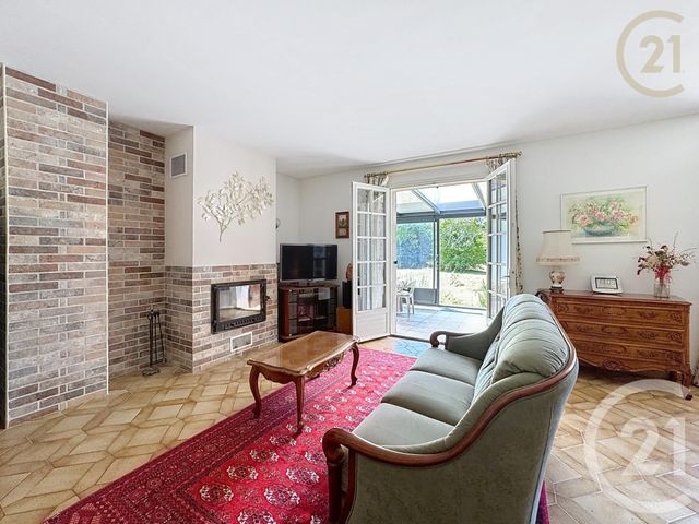 maison à vendre - 9 pièces - 204.12 m2 - PERTHES - 77 - ILE-DE-FRANCE - Century 21 Agence Chaumette