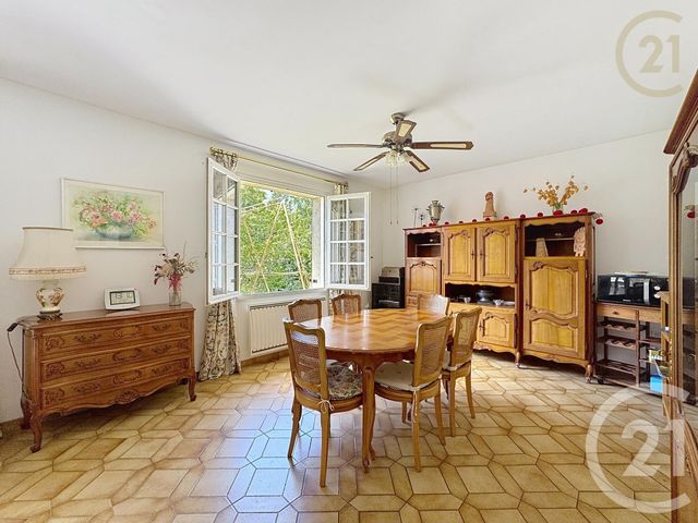 maison à vendre - 9 pièces - 204.12 m2 - PERTHES - 77 - ILE-DE-FRANCE - Century 21 Agence Chaumette