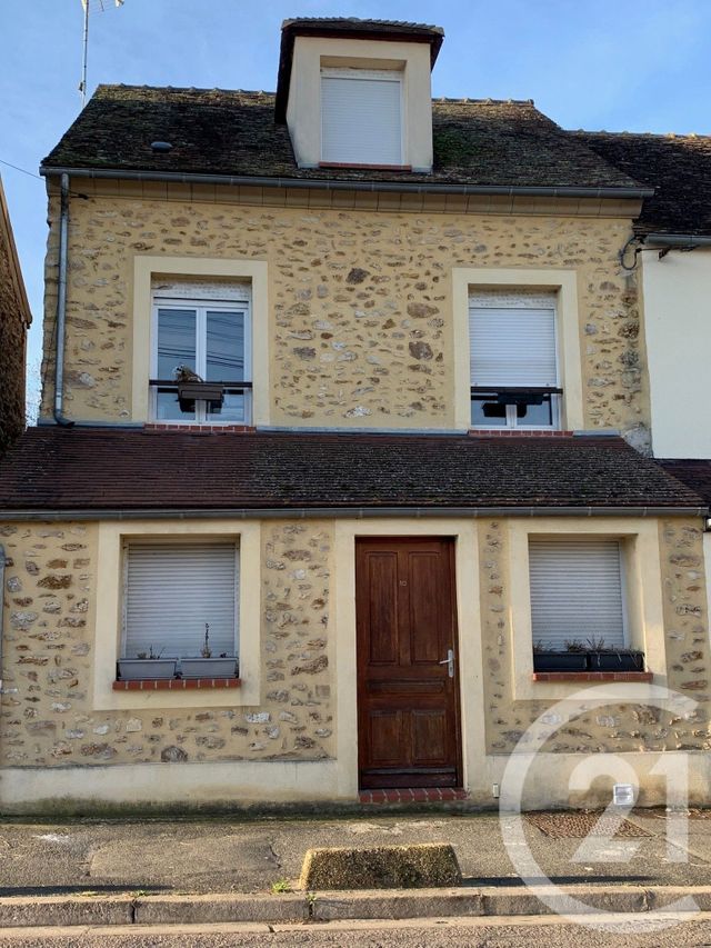 Immeuble à vendre ST FARGEAU PONTHIERRY