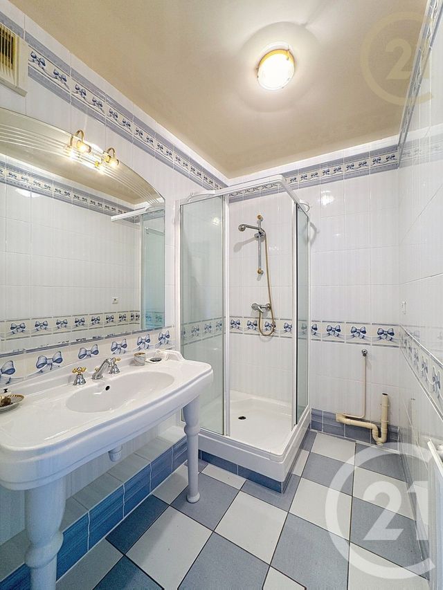 Appartement F4 à vendre - 4 pièces - 108.68 m2 - ST FARGEAU PONTHIERRY - 77 - ILE-DE-FRANCE - Century 21 Agence Chaumette