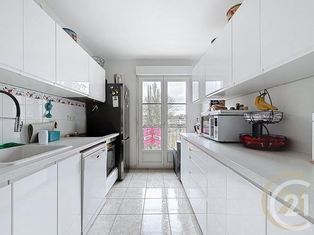 Appartement F2 à vendre - 2 pièces - 47.07 m2 - ST FARGEAU PONTHIERRY - 77 - ILE-DE-FRANCE - Century 21 Agence Chaumette