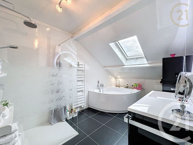 maison à vendre - 7 pièces - 151.0 m2 - PRINGY - 77 - ILE-DE-FRANCE - Century 21 Agence Chaumette