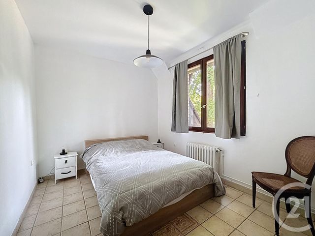 maison à louer - 6 pièces - 206.08 m2 - ST SAUVEUR SUR ECOLE - 77 - ILE-DE-FRANCE - Century 21 Agence Chaumette