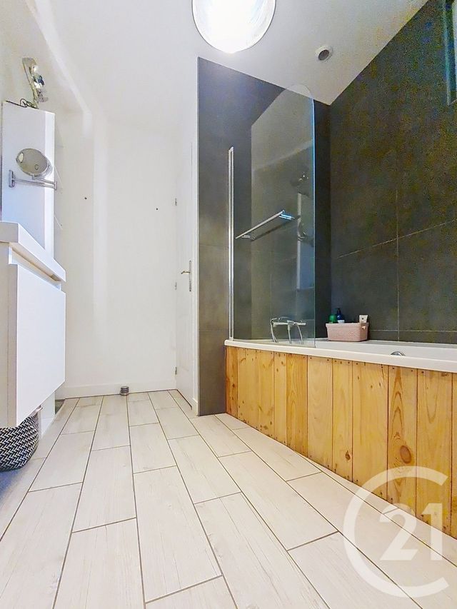 Appartement T2 à vendre - 2 pièces - 42.75 m2 - BOIS LE ROI - 77 - ILE-DE-FRANCE - Century 21 Agence Chaumette