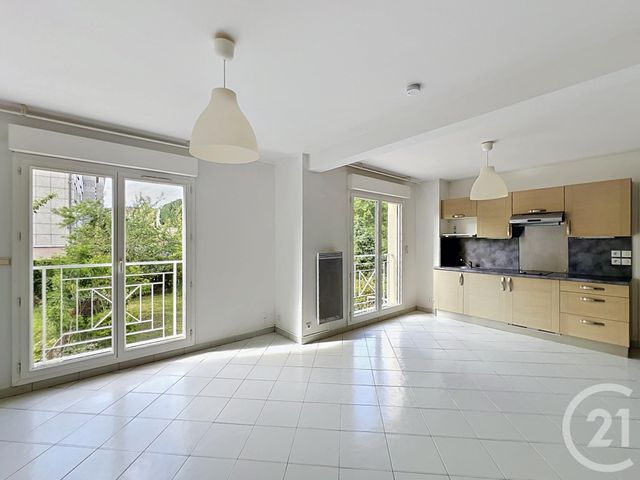 Appartement F2 à louer - 2 pièces - 44.9 m2 - AVON - 77 - ILE-DE-FRANCE - Century 21 Agence Chaumette