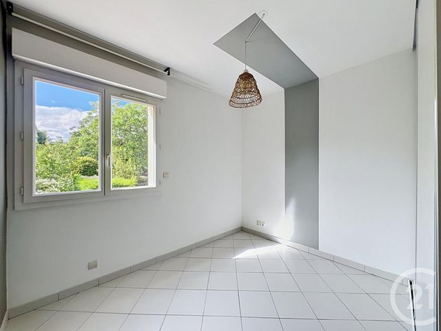 Appartement F2 à louer - 2 pièces - 44.9 m2 - AVON - 77 - ILE-DE-FRANCE - Century 21 Agence Chaumette