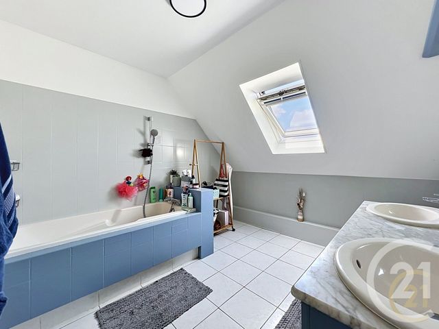 maison à vendre - 7 pièces - 120.0 m2 - ST FARGEAU PONTHIERRY - 77 - ILE-DE-FRANCE - Century 21 Agence Chaumette