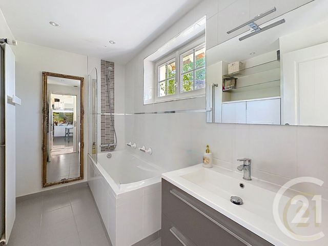 maison à vendre - 6 pièces - 160.0 m2 - VILLEMER - 77 - ILE-DE-FRANCE - Century 21 Agence Chaumette
