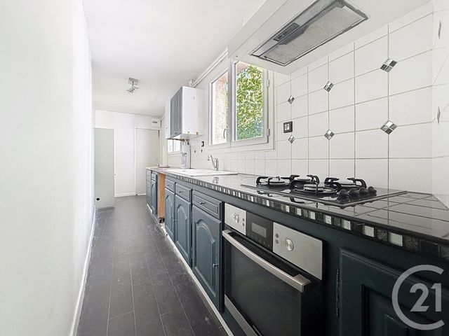 maison à louer - 4 pièces - 85.72 m2 - FLEURY EN BIERE - 77 - ILE-DE-FRANCE - Century 21 Agence Chaumette