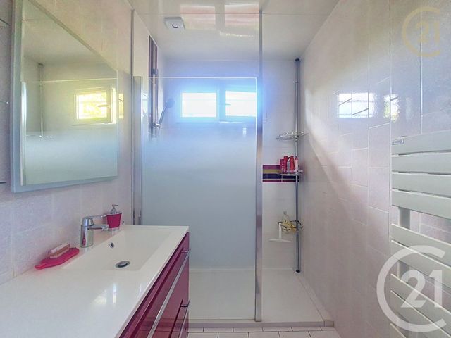 maison à vendre - 8 pièces - 167.0 m2 - ST SAUVEUR SUR ECOLE - 77 - ILE-DE-FRANCE - Century 21 Agence Chaumette