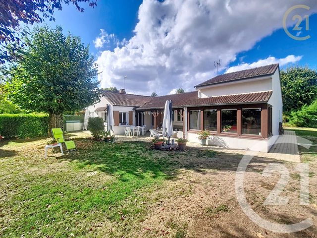 maison à vendre - 8 pièces - 167.0 m2 - ST SAUVEUR SUR ECOLE - 77 - ILE-DE-FRANCE - Century 21 Agence Chaumette