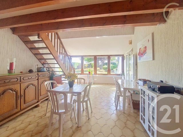 maison à vendre - 8 pièces - 167.0 m2 - ST SAUVEUR SUR ECOLE - 77 - ILE-DE-FRANCE - Century 21 Agence Chaumette