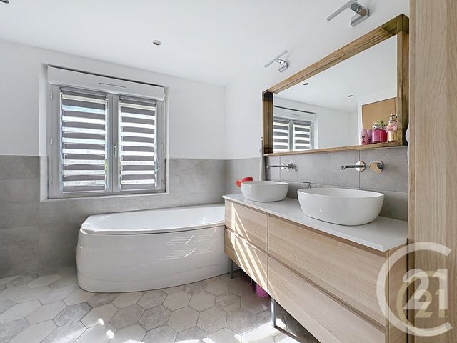 maison à vendre - 5 pièces - 105.72 m2 - MONTIGNY SUR LOING - 77 - ILE-DE-FRANCE - Century 21 Agence Chaumette