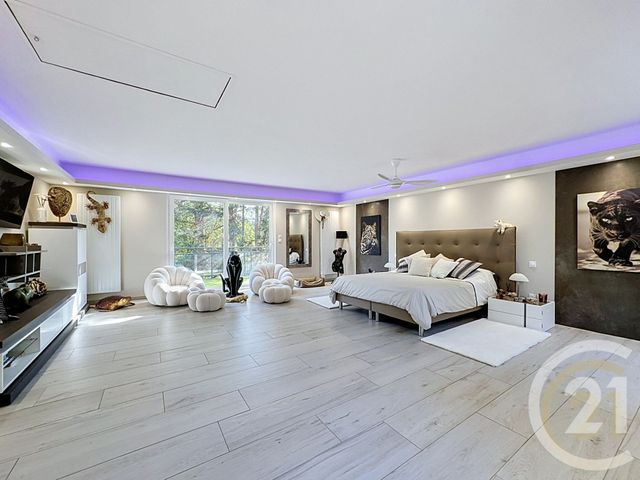 maison à vendre - 8 pièces - 225.4 m2 - 77 - ILE-DE-FRANCE - Century 21 Agence Chaumette