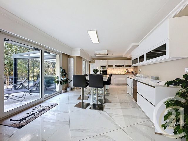 maison à vendre - 8 pièces - 225.4 m2 - 77 - ILE-DE-FRANCE - Century 21 Agence Chaumette